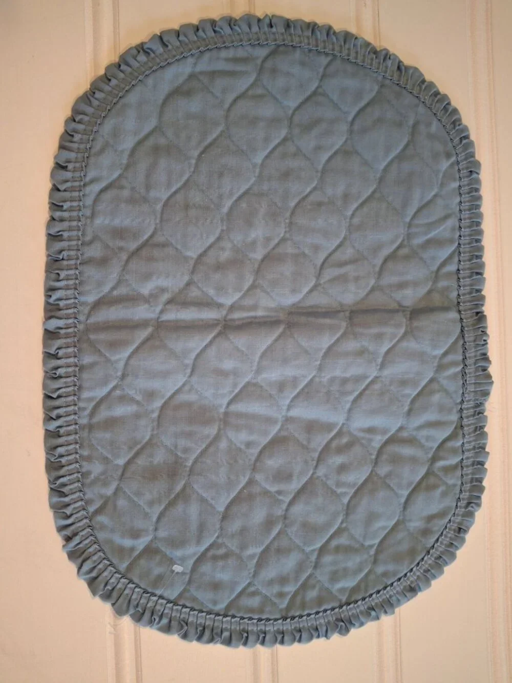 Set of 4 Blue Quilted Oval Placemats Ruffle Trim Farmhouse Cottage Chic